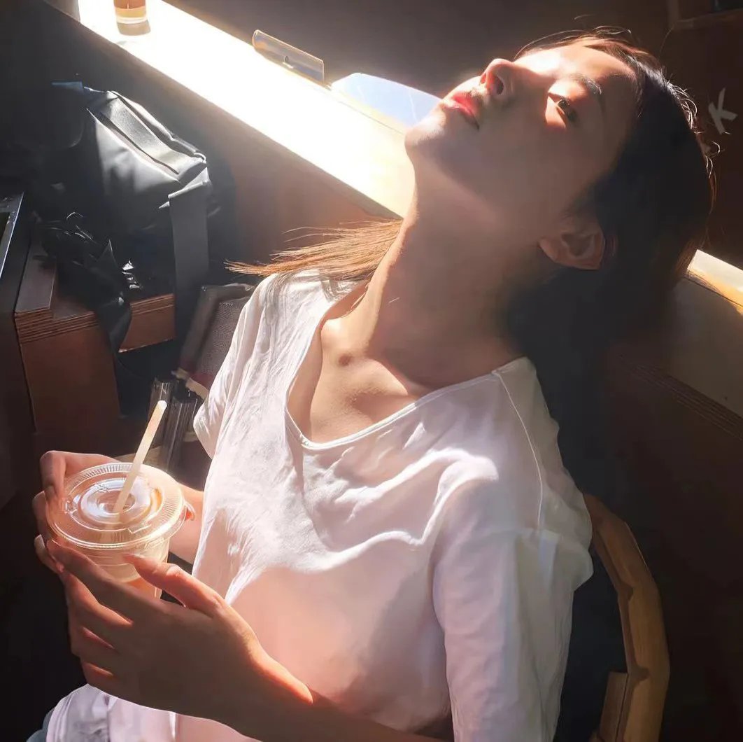 亲爱的，别！封面